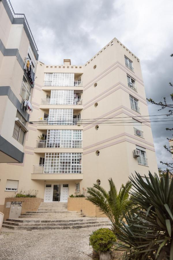 Appartamento Spacious Beach Flat In Costa Caparica By Soulplaces Costa da Caparica Esterno foto